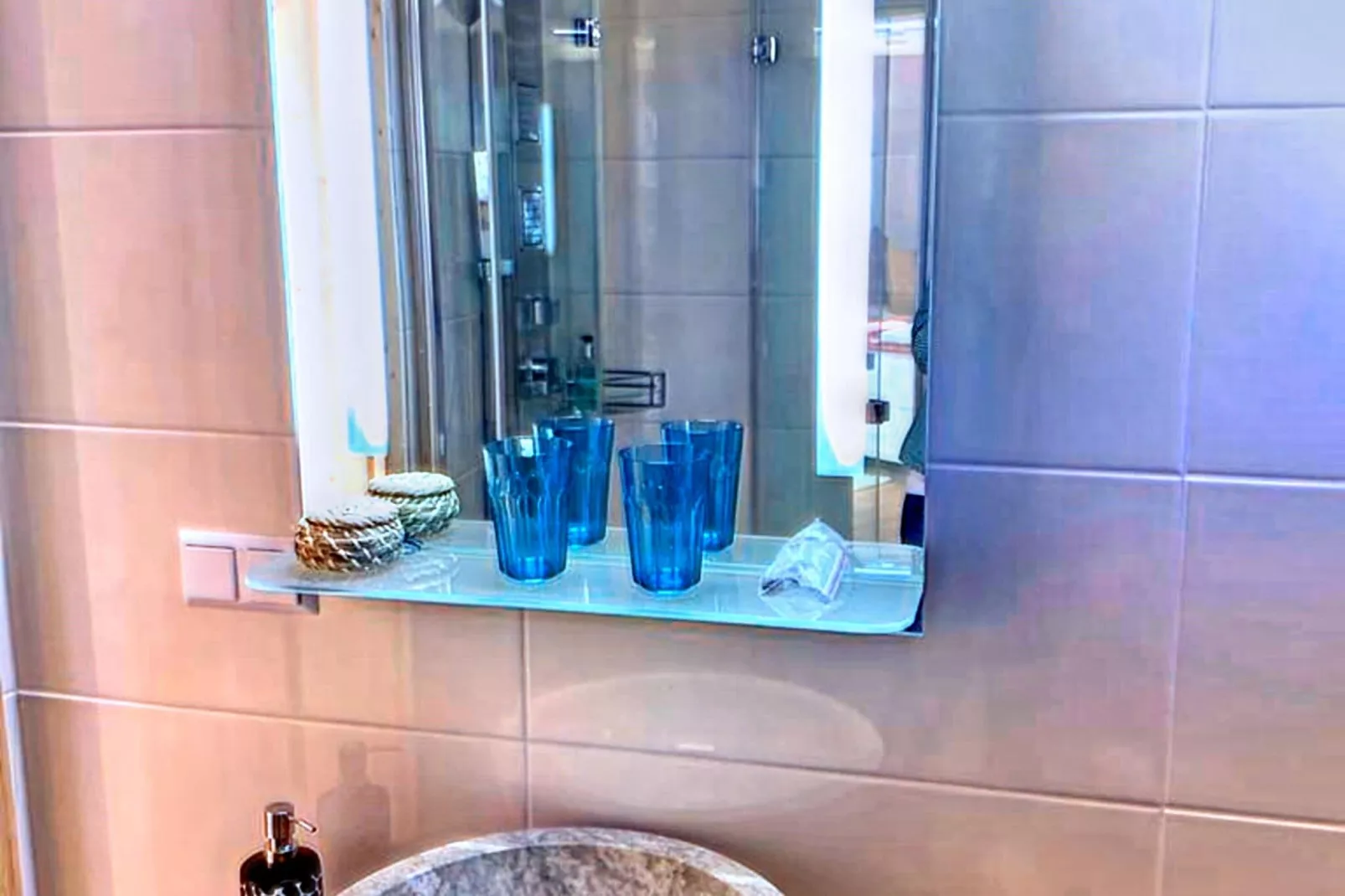 Chalet Die Berghex'n-Bathroom