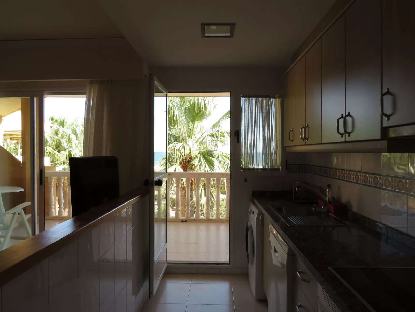 Wohnung Stella, 1. Reihe Meerblick und Palmen-Dedans