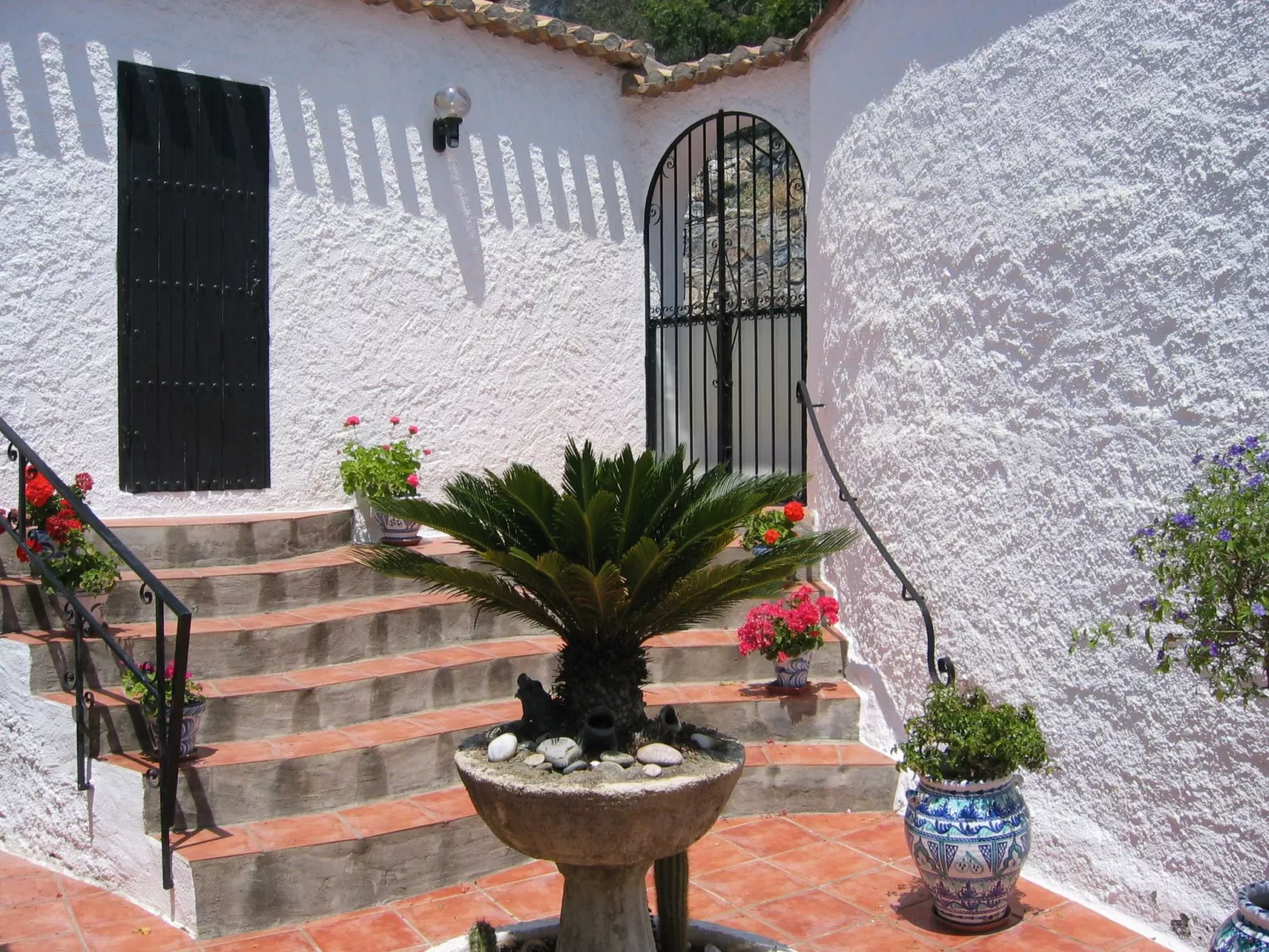 Villa mit außergewöhnlicher Aussicht und beheiztem Pool-Image-tags.info