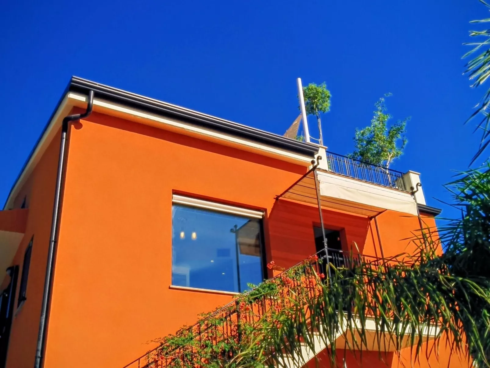 Luna rossa charmantes Haus-Drinnen