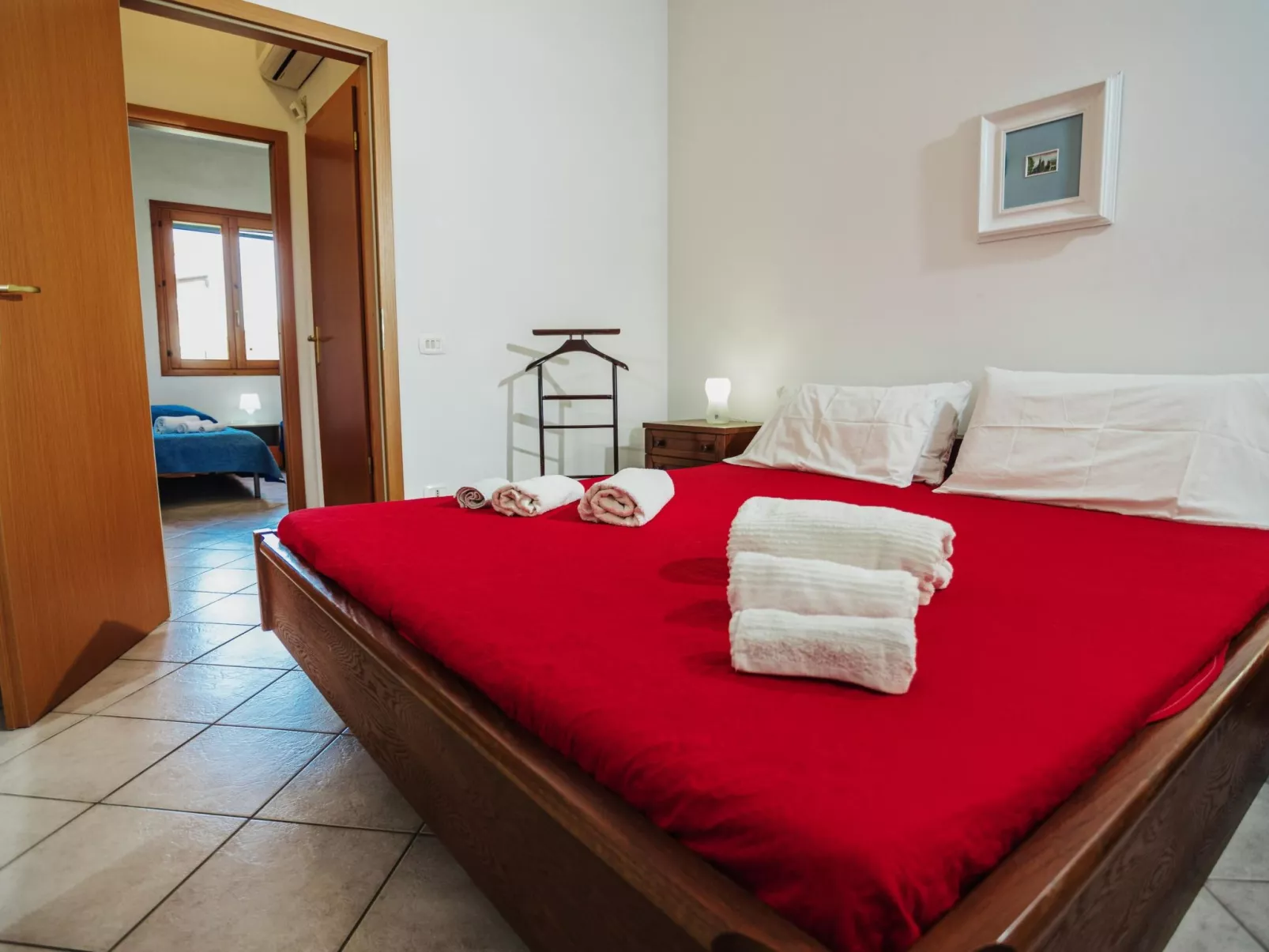 "Die Perle Siziliens" mit Salz-Infiltrationspool-Inside