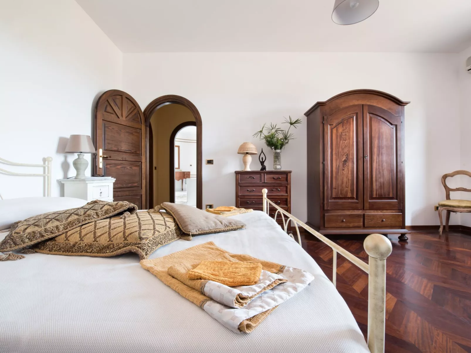 Villa Maya' Anwesen mit Infinity Pool-Inside