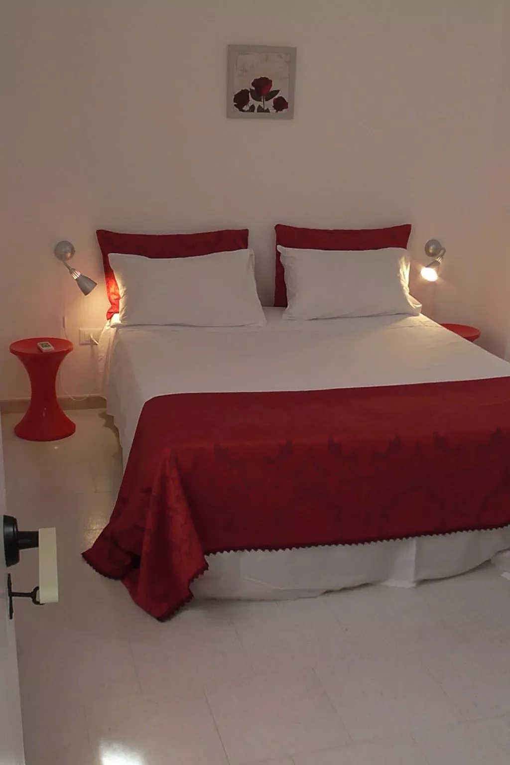 Kleine Villa mit geschlossenem Garten in Parabita-Drinnen