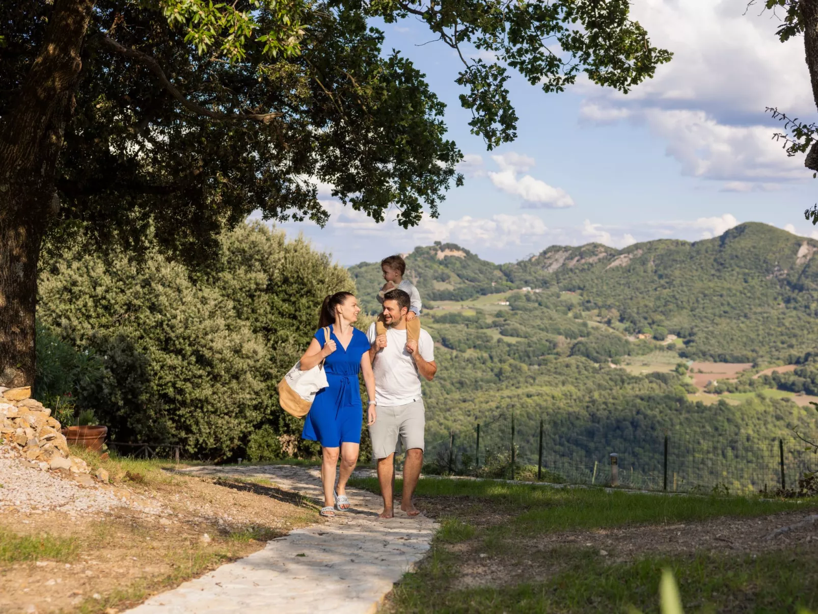 Landgut mit eigenem Parkplatz-Dedans