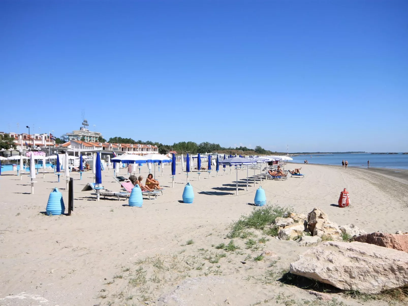 Komfortables Haus im Erdgeschoss, privater Garten-Inside