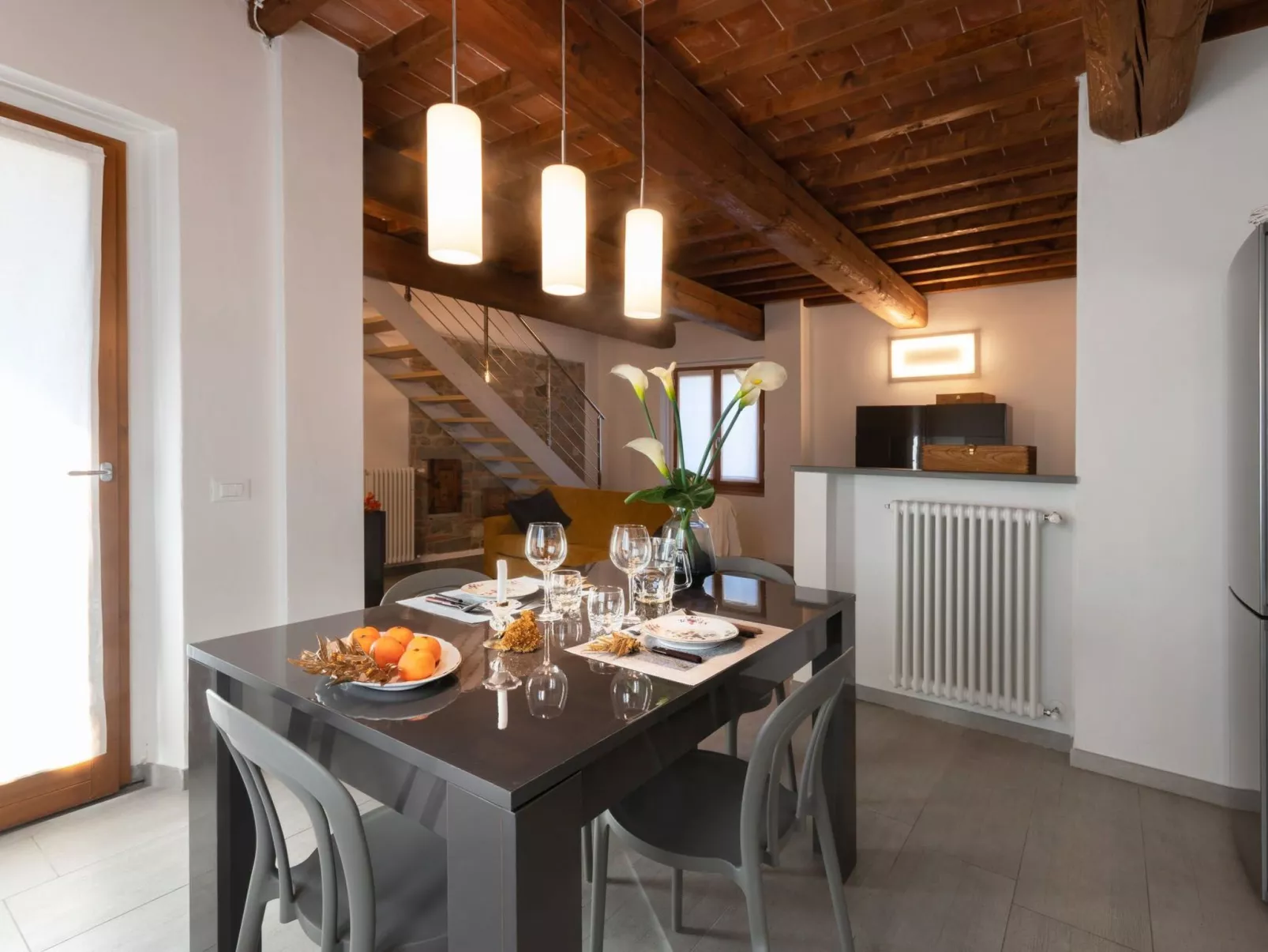 Modernes Haus mit Garten und privatem Parkplatz-Inside