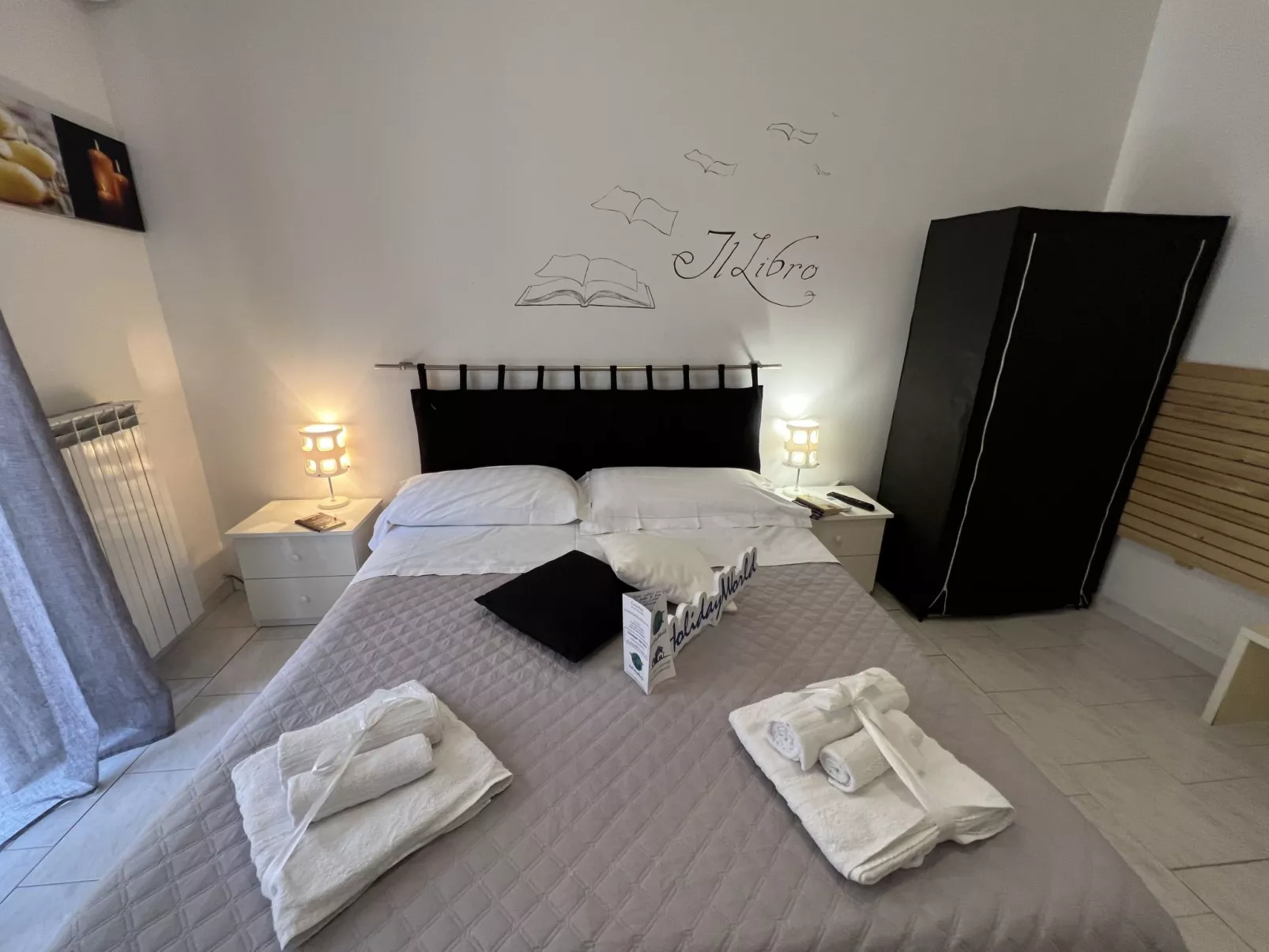 Wohnung 'The Book' mit Balkon-Dedans