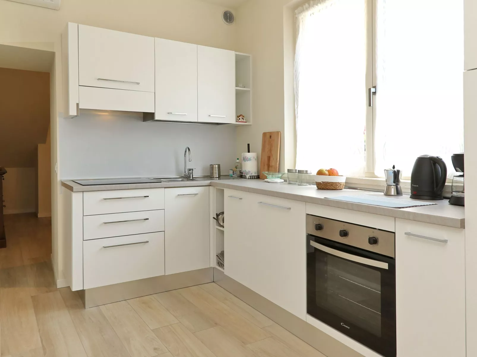 'Vall' mit Privatparkplatz-Dedans