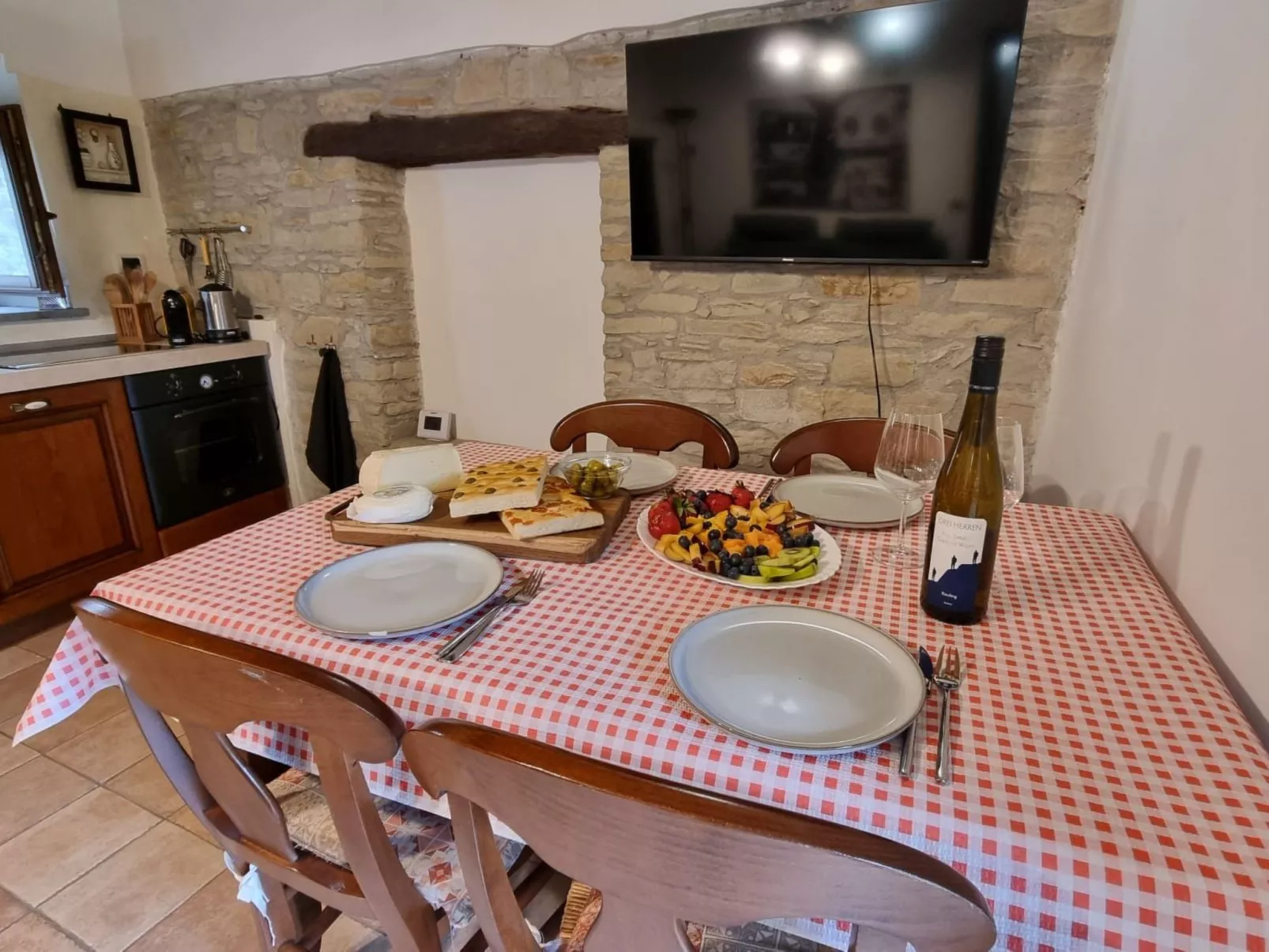 Cascina Bricco 'Ein Balkon in den Alpen-Drinnen