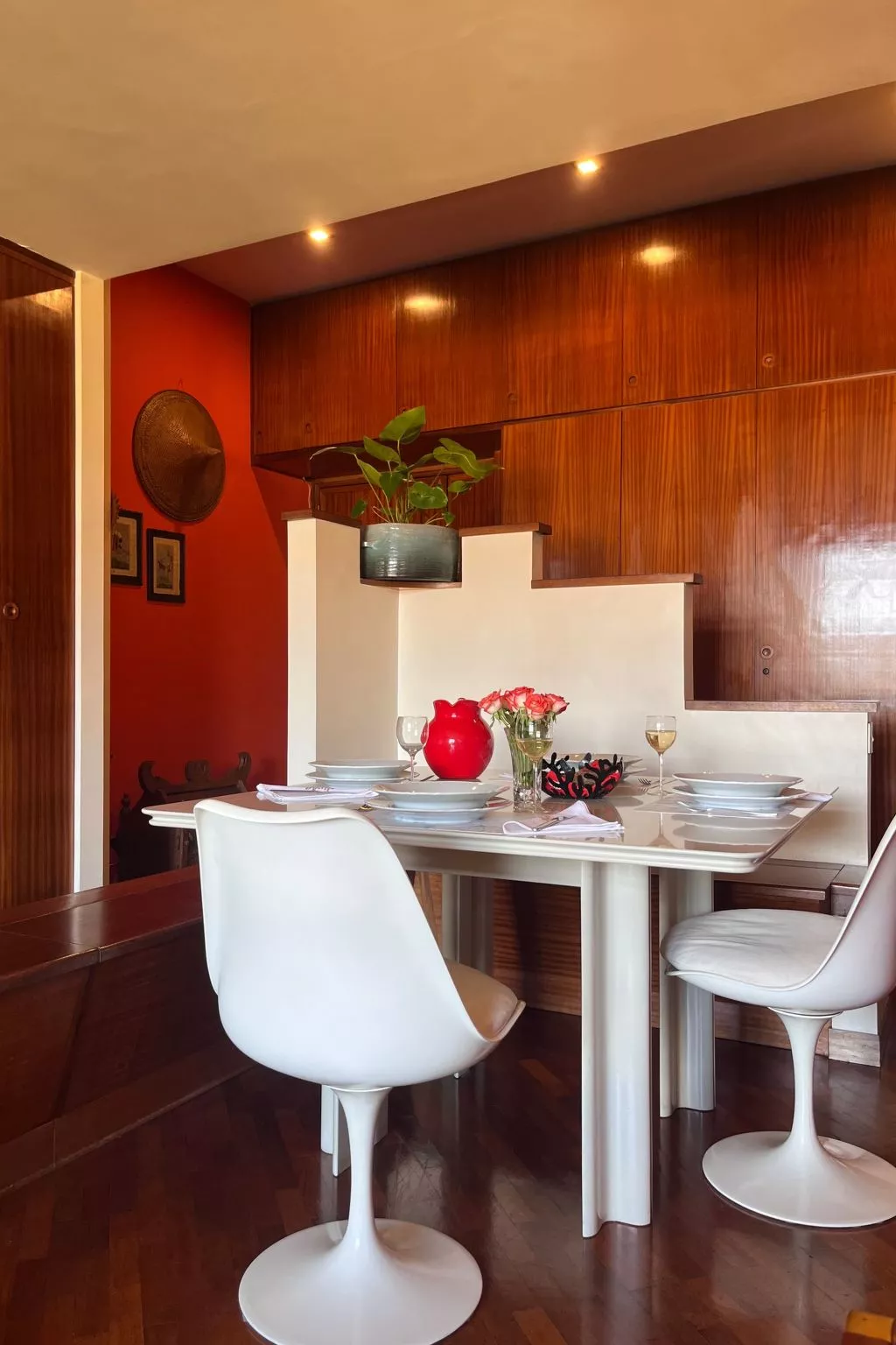 "Vatikan - Apt. x 4-Drinnen