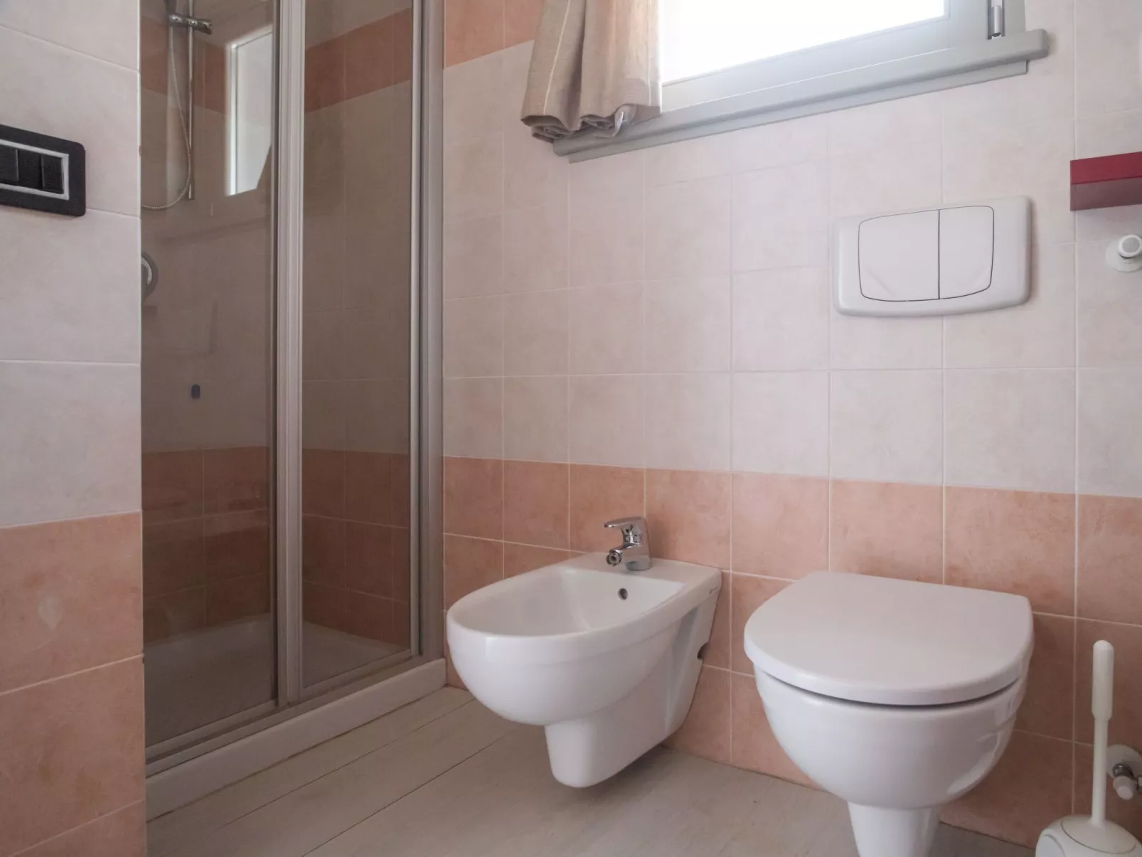 Beatrice - Haus mit Pool und Terrasse am Iseosee-Drinnen