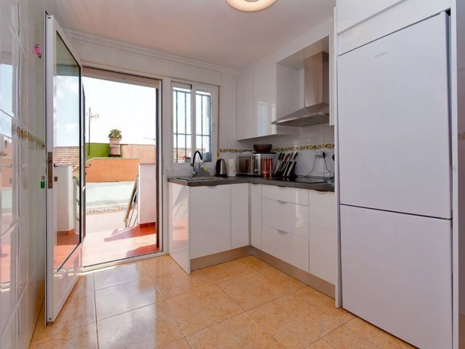 Monte Cenajo 6-Inside