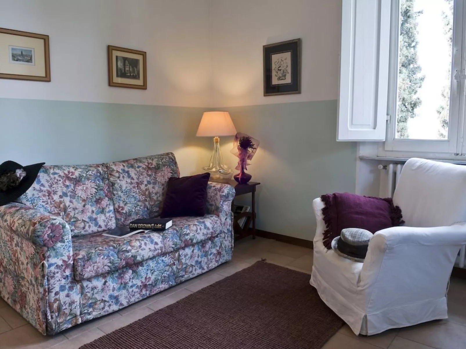 Landgut "Rondine" mit Garten, Grill und Terrasse-Drinnen