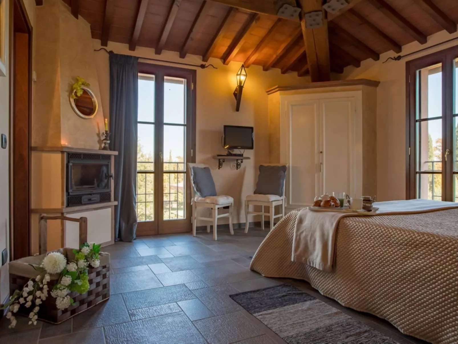 Villa mit privatem Pool zwischen Pisa und Volterra-Dedans