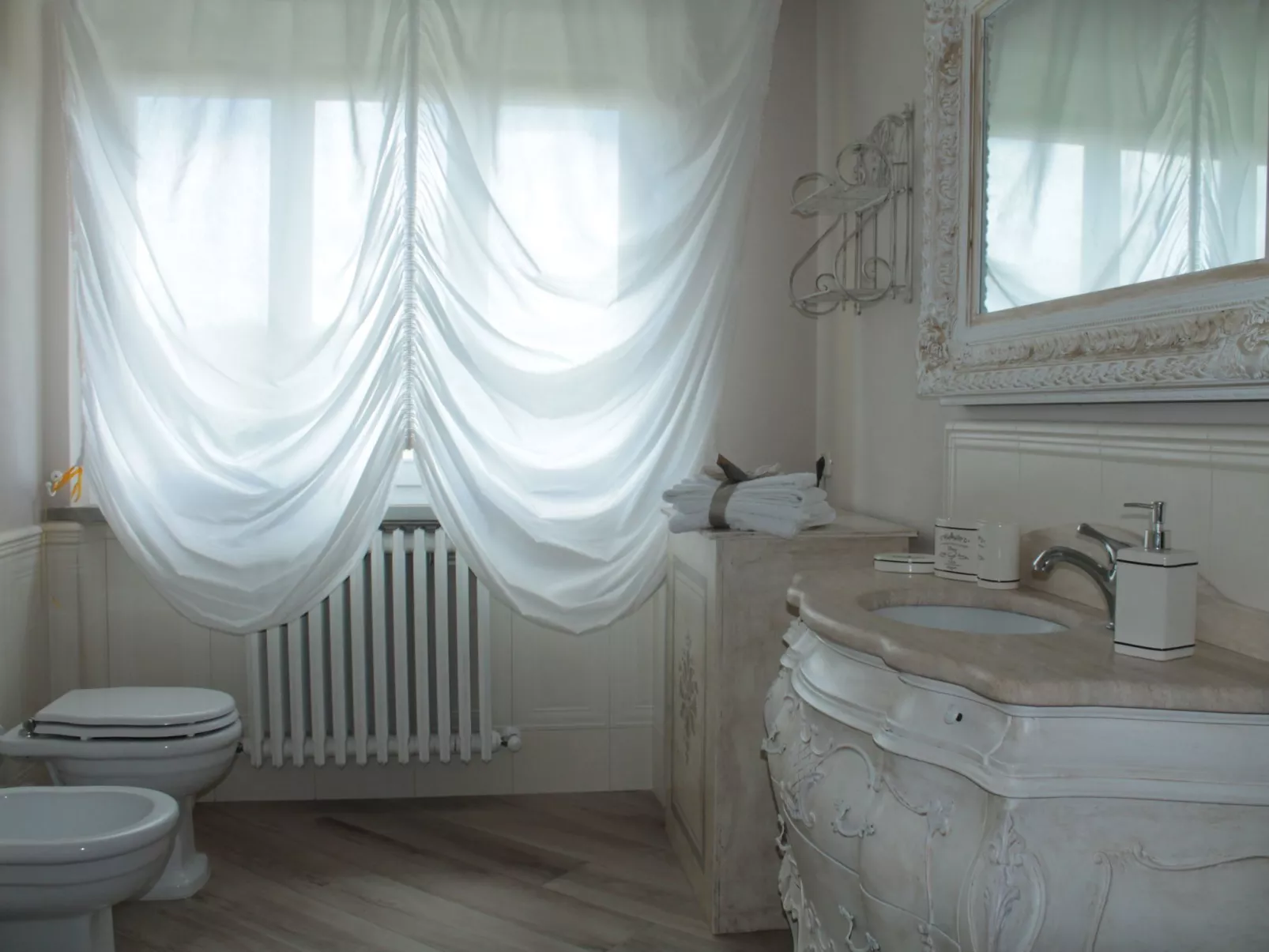 La Valinfiore Luxuswohnung mit Pool-Dedans