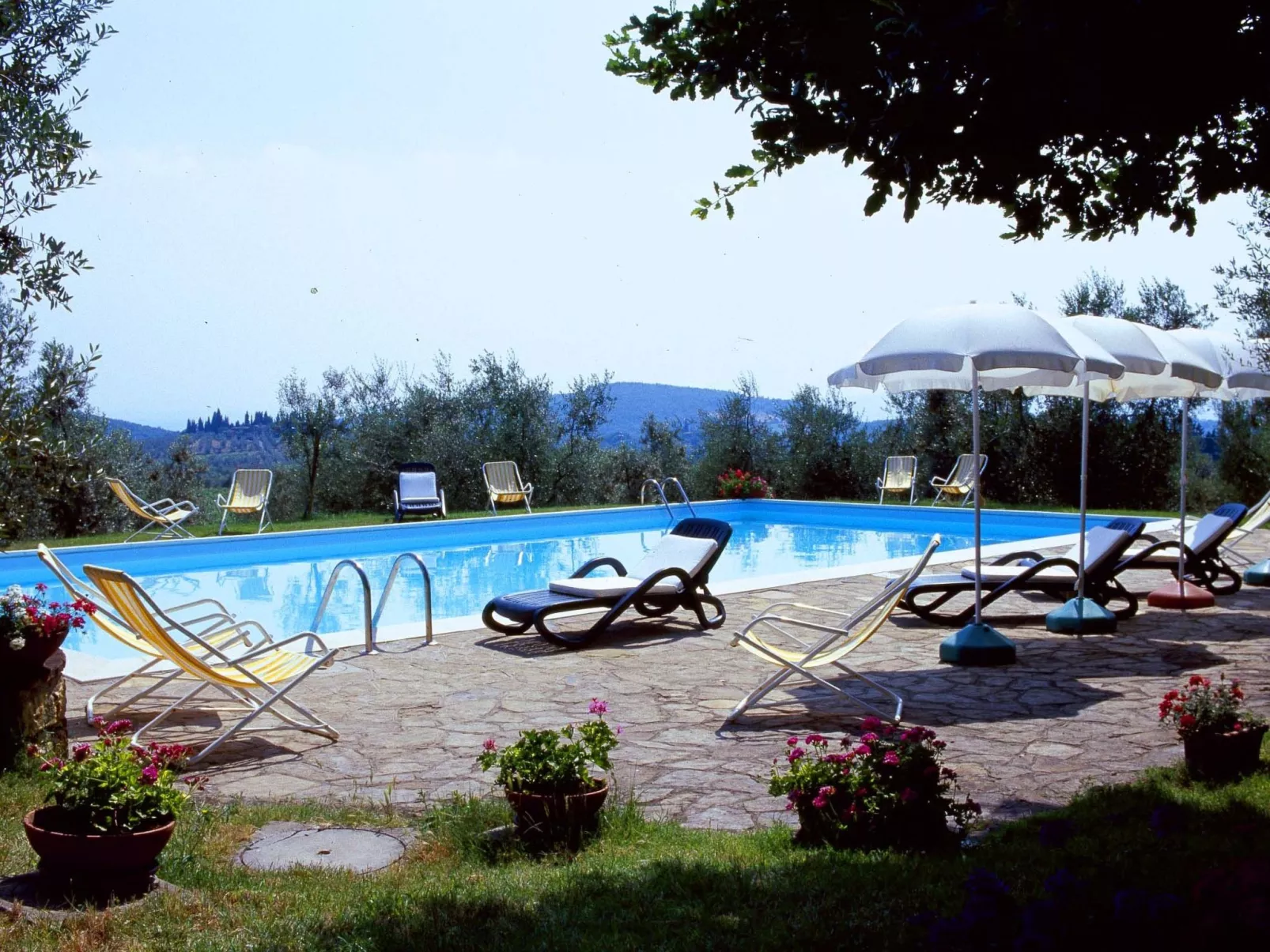 Sage' Anwesen mit Gemeinschaftspool-Drinnen