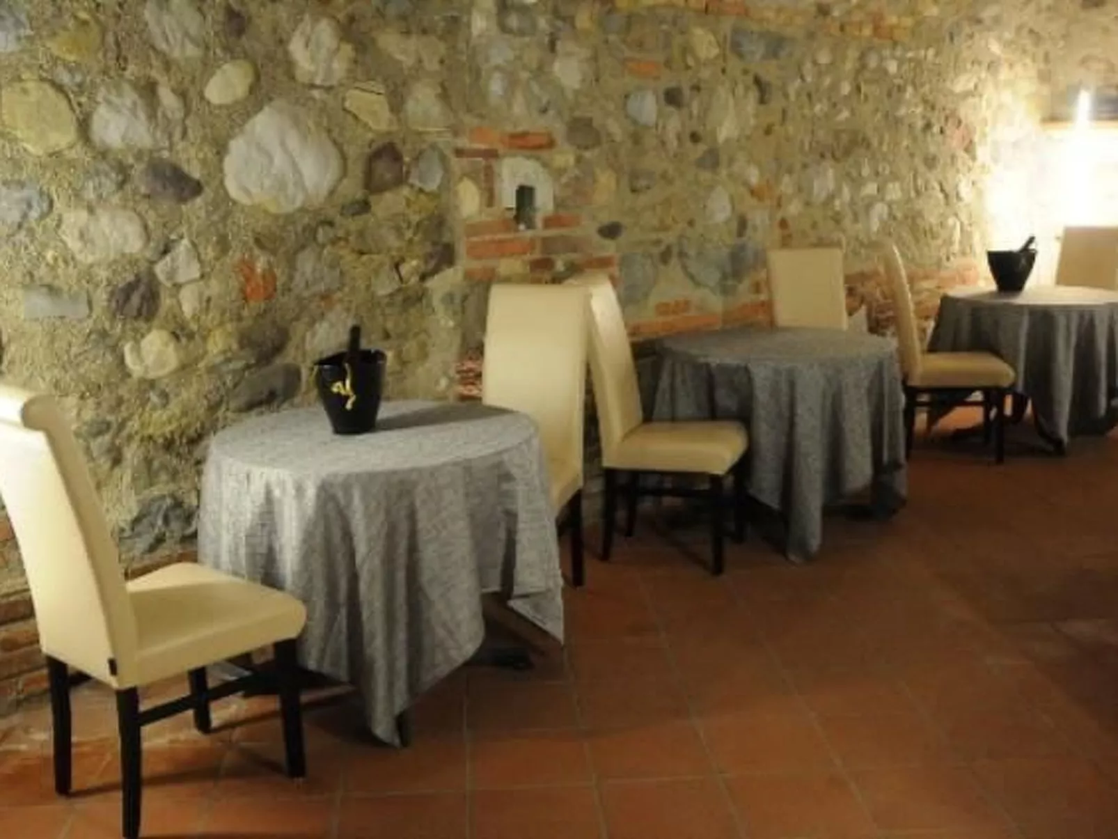 Helle Wohnung in den Hügeln des Gardasees-Draußen