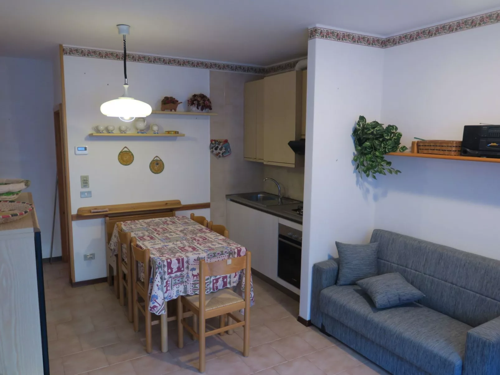 Wohnung mit Balkon mit Seeblick-Inside