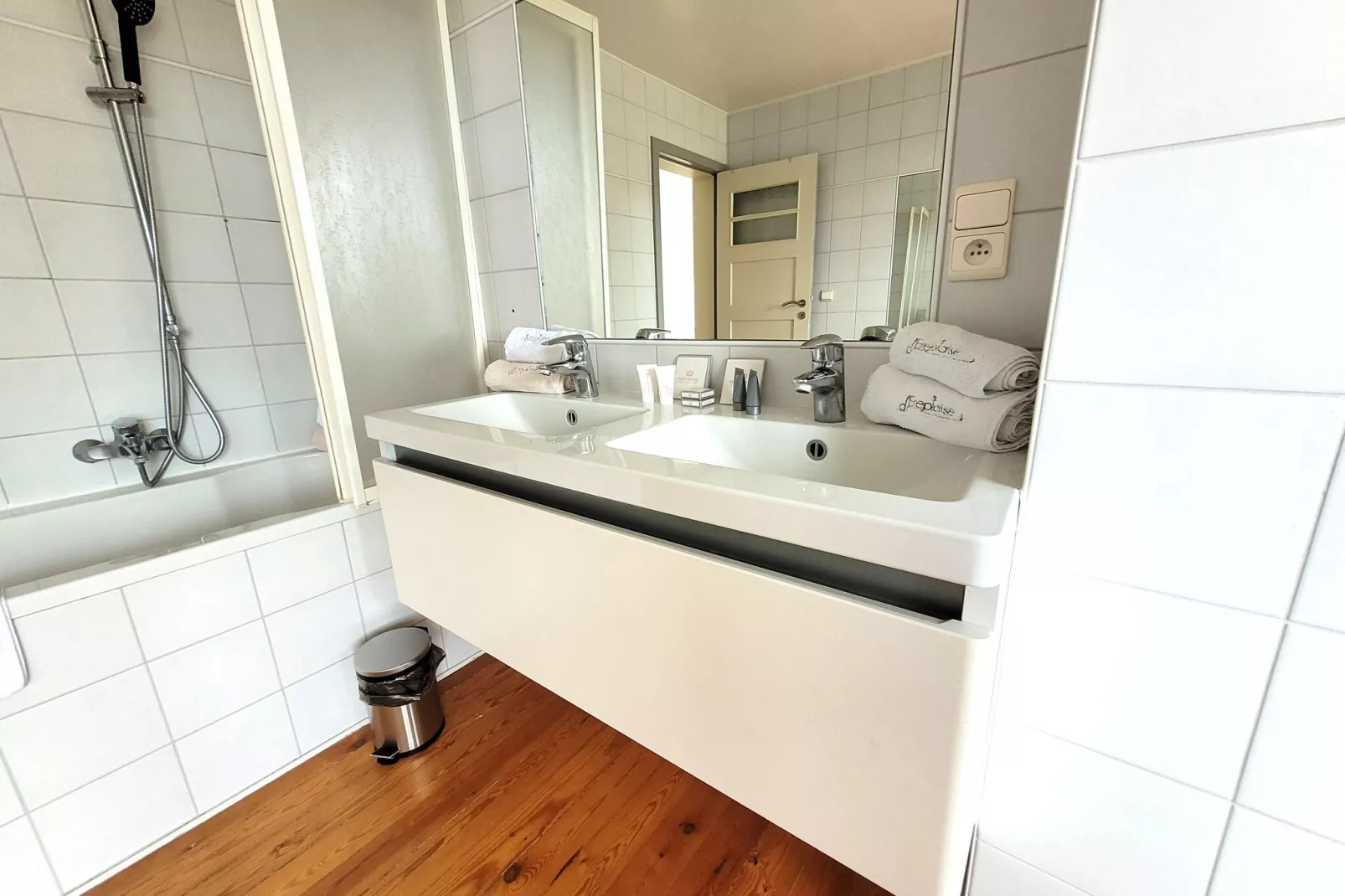 Vakantiehuis B&B d'Ereplatse-Bathroom