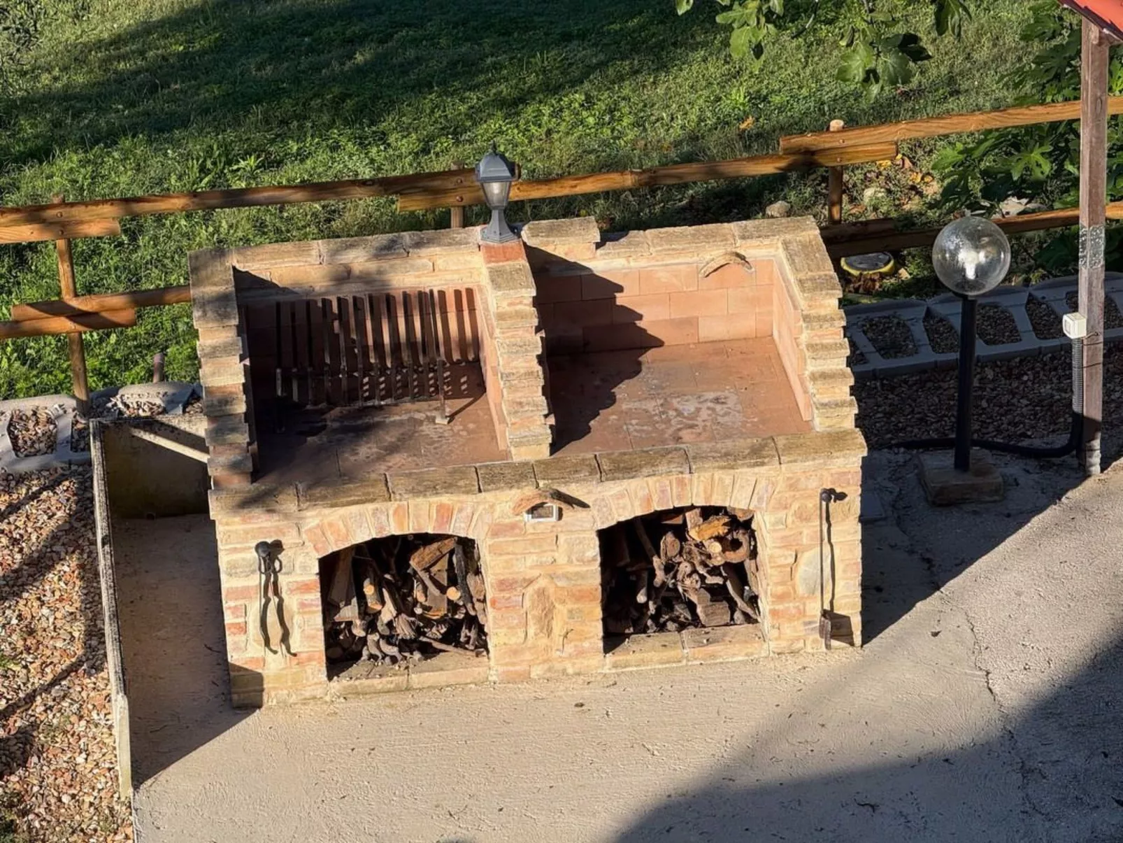 Ferienvilla mit privatem Pool und Whirlpool-Outside