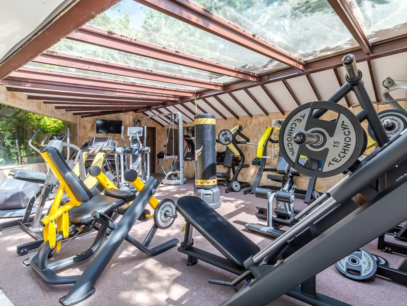 5-Suiten Madrid Villa Oasis, Schwimmbad-Spa, Fitnessraum, Club-Outside