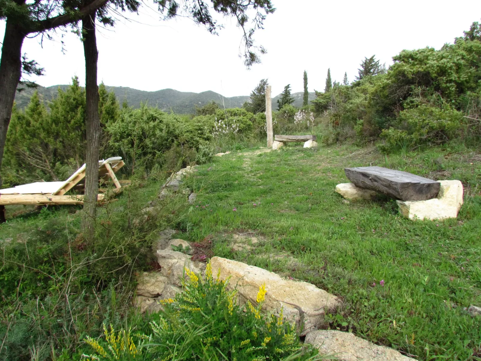 Unterkunft in einer Höhle mit Privatparkplatz-Drinnen