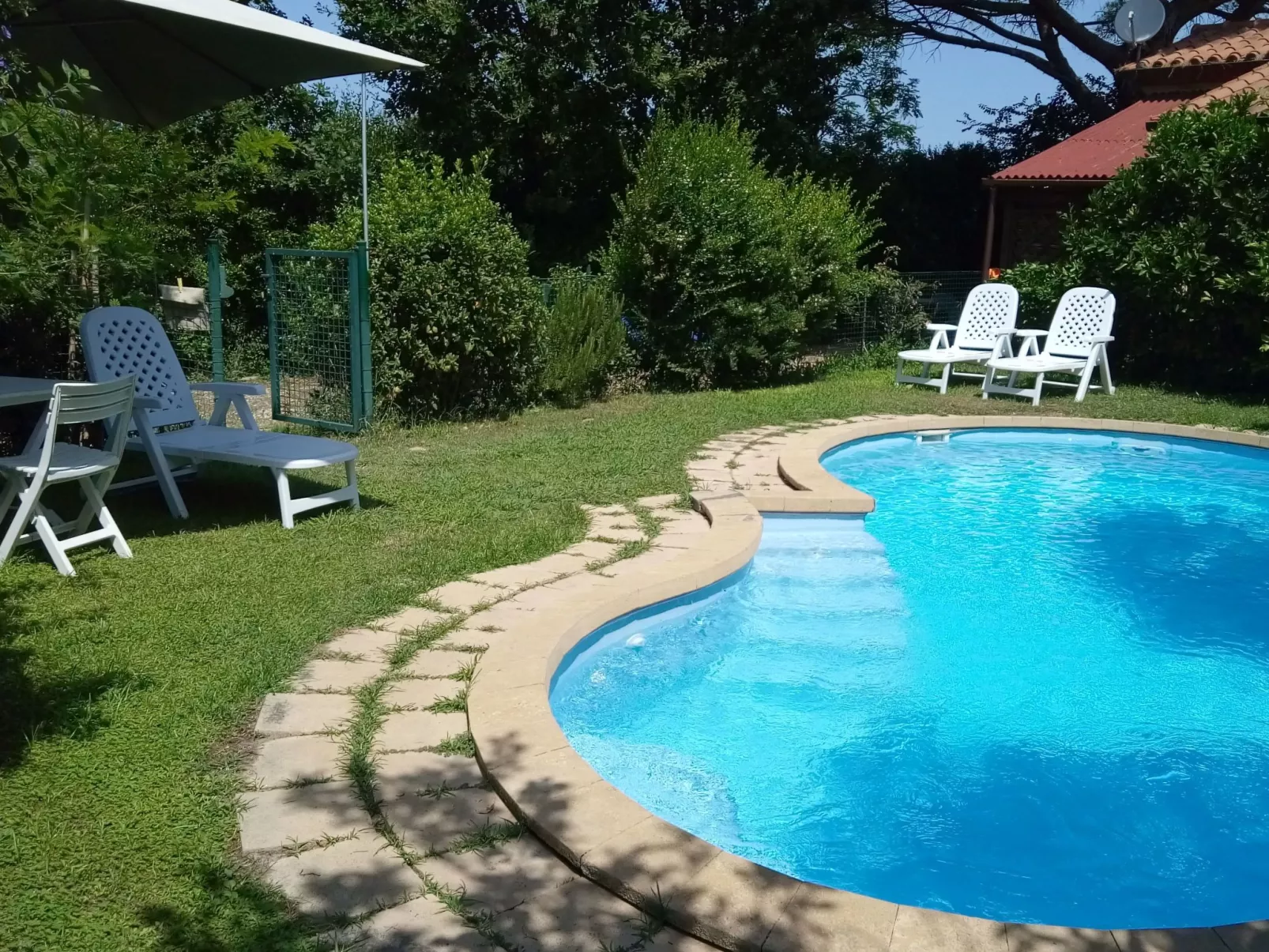 Komfortables Studio für 2 Personen-Draußen