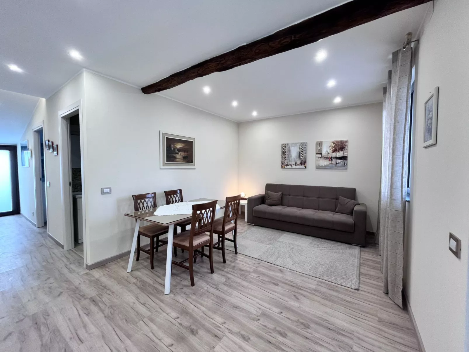 Rsm-Wohnung mit Gemeinschaftspool-Inside