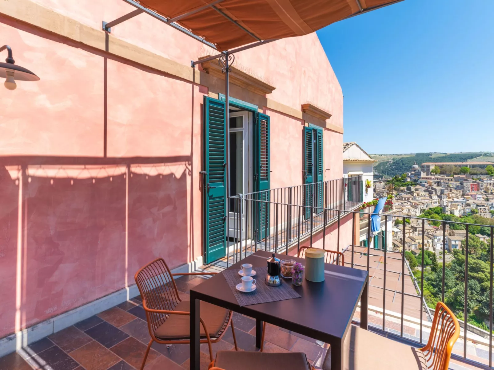 'Sette Cappelli-Drinnen