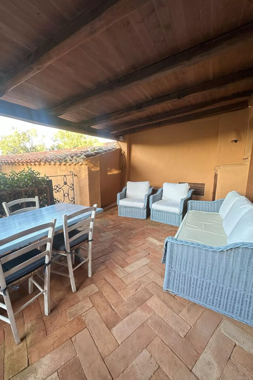 Tolle Wohnung in Liscia Di Vacca mit Grill und Garten - Image-tags.info