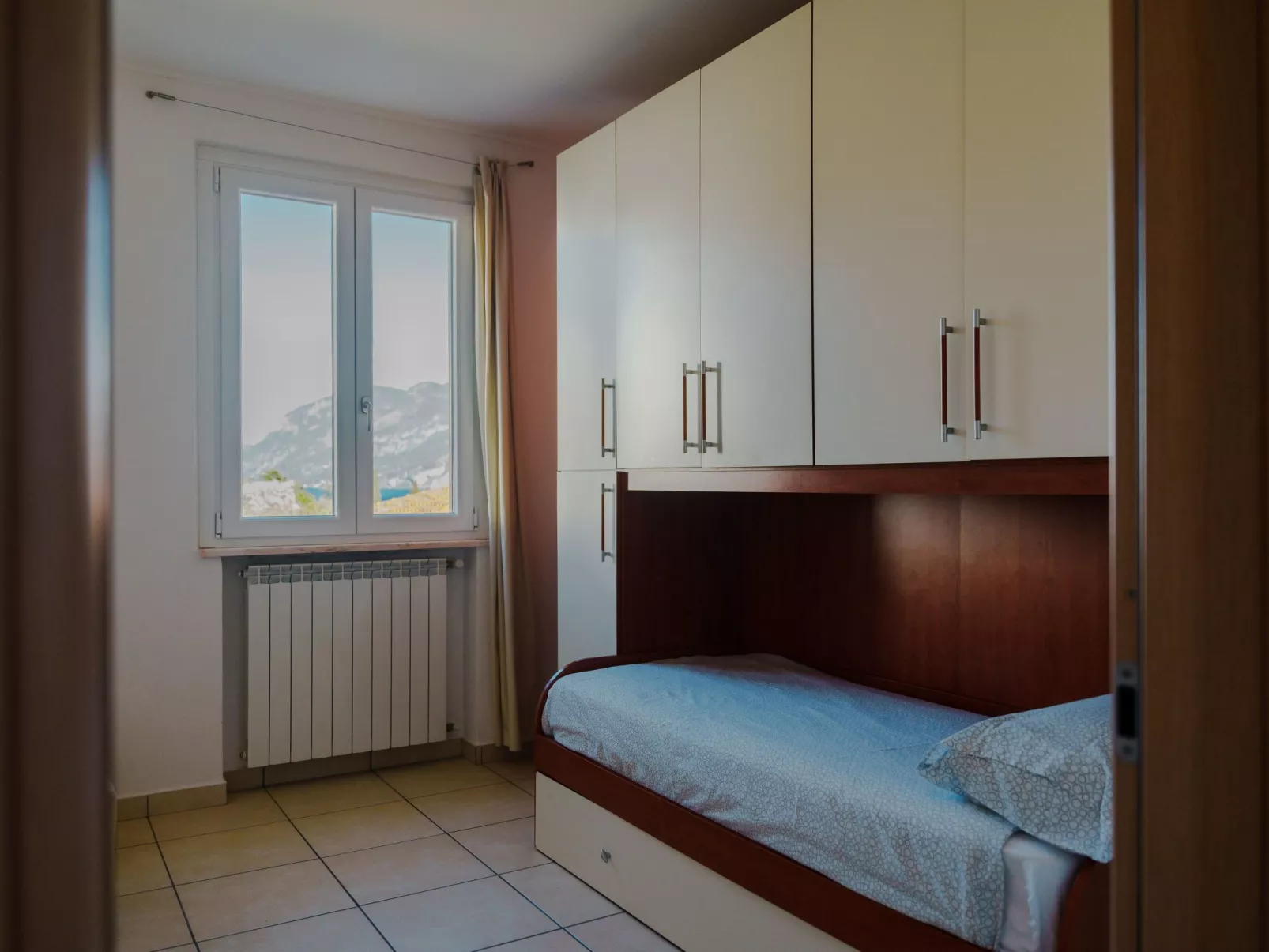 Villa zur alleinigen Nutzung mit 4 Wohnungen-Inside