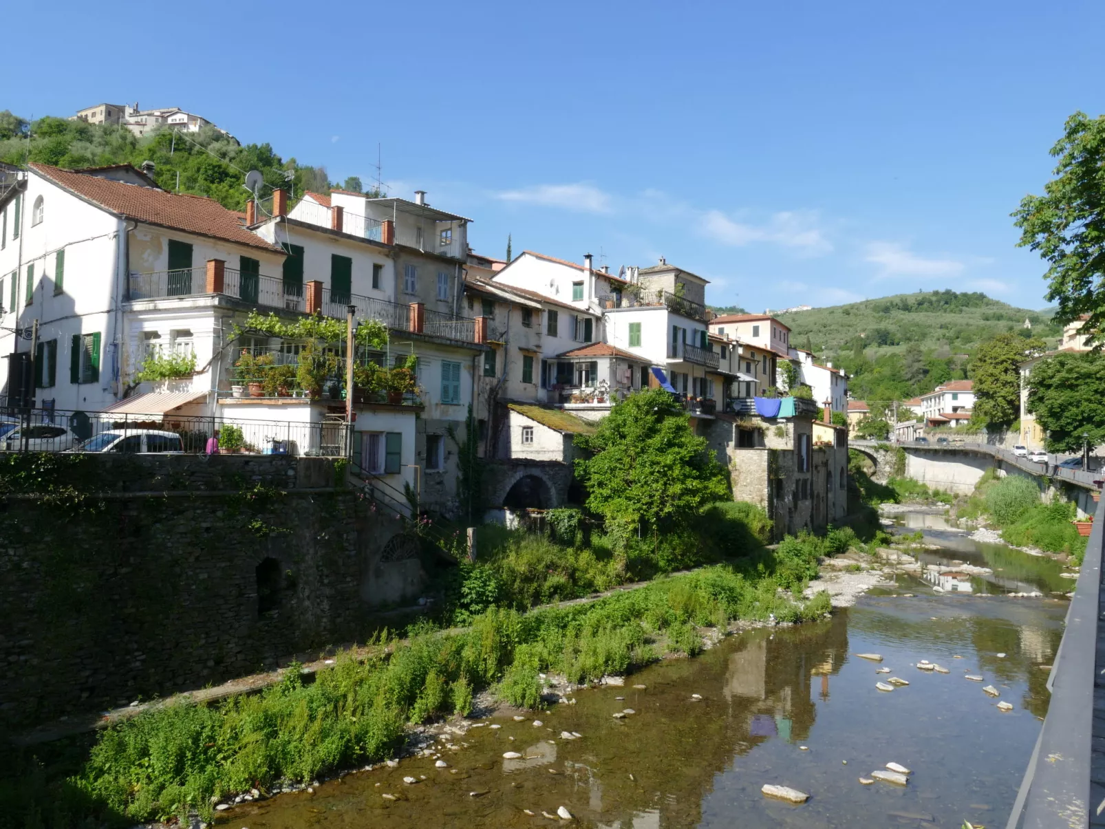 Villa in Borgomaro mit privatem Parkplatz-Umgebung