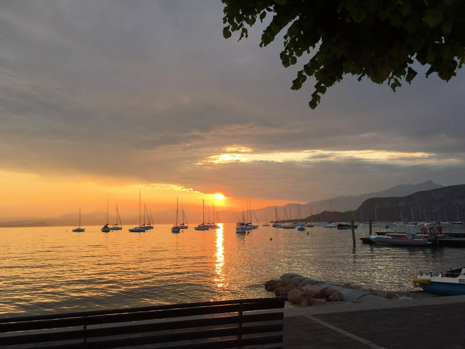 Villetta Montavolo in traumhafter Panoramalage-Dedans