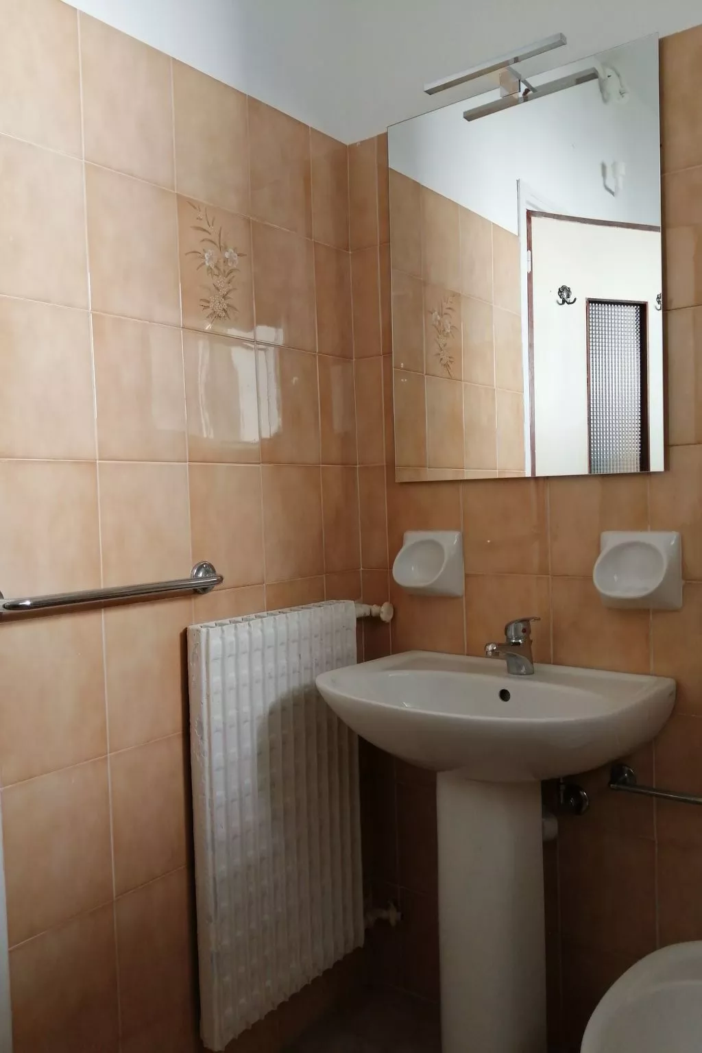 Finalmarina Zwei-Zimmer-Wohnung 300m Strand-Drinnen