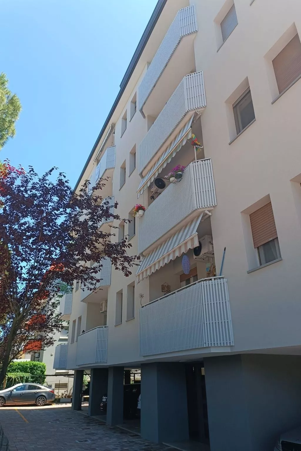 'Lero' mit Terrasse-Dedans