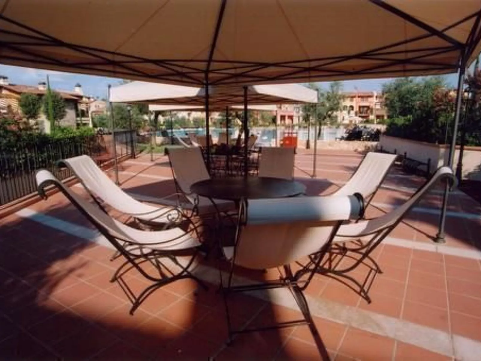 Wohnung mit Terrasse-Image-tags.info