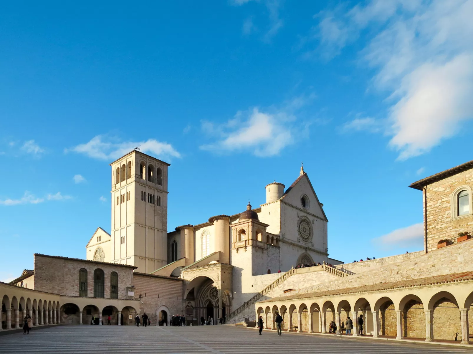 Drei-Zimmer-Wohnung für 4 Personen-Environnement