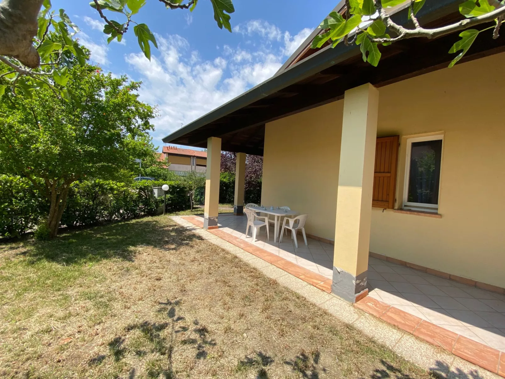 Elegantes Haupthaus, großer Garten, 2 Klima-Dedans