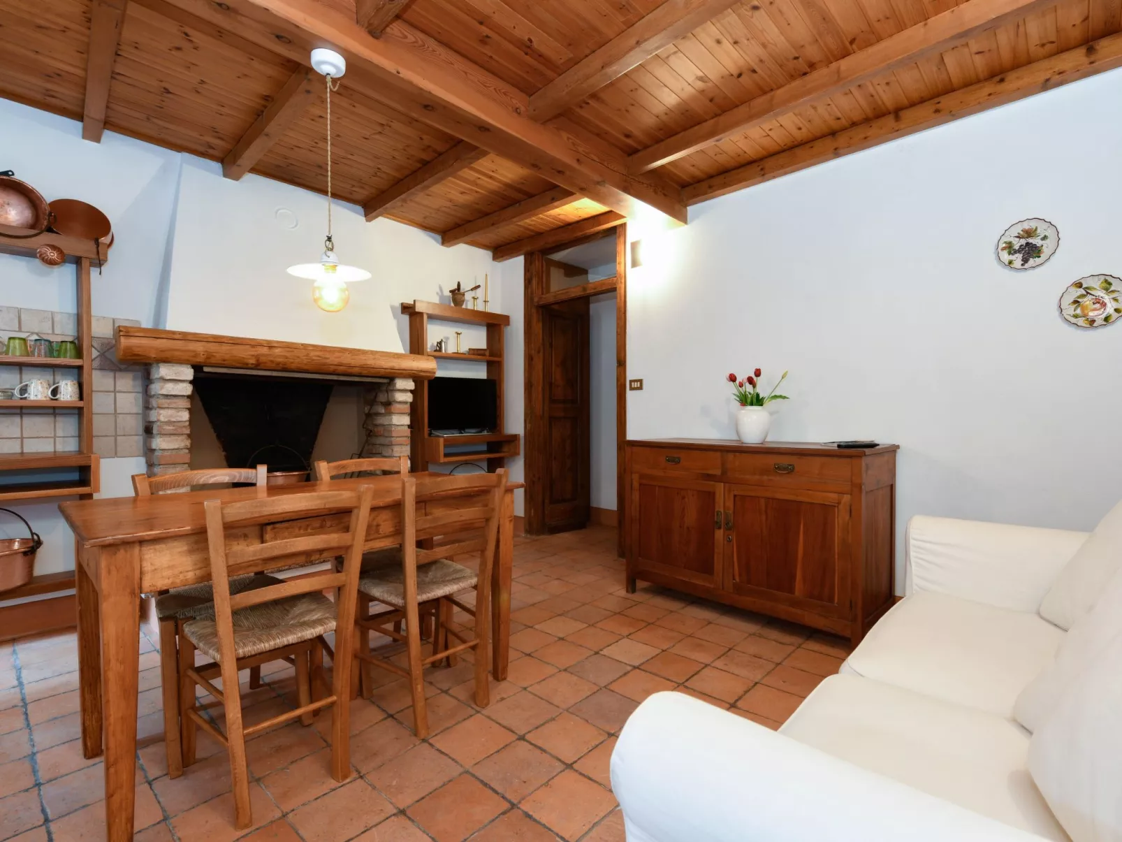 Wohnung Taverne-Inside