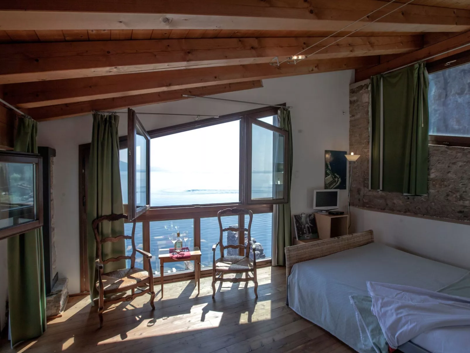 Clementina Romantisches Appartement mit Seeblick-Inside