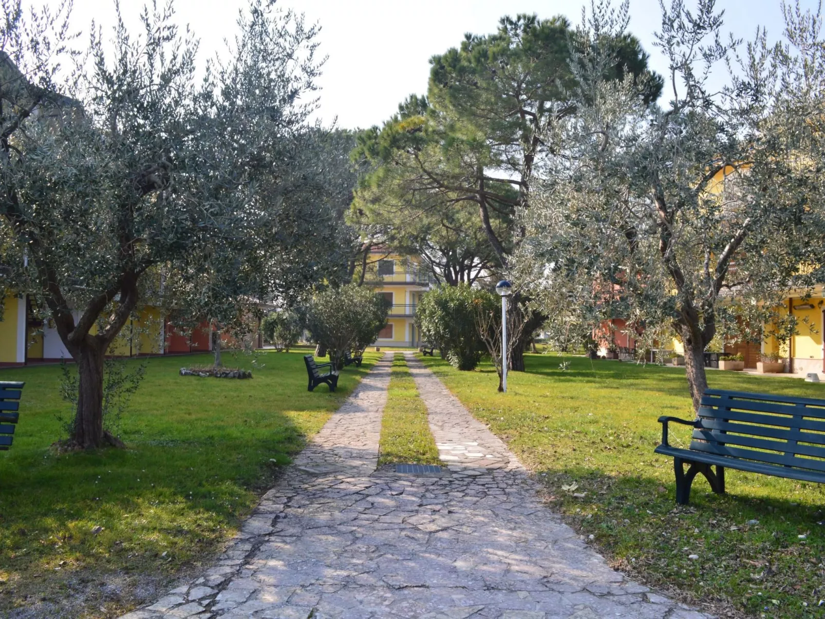 "Manerba del Garda-Drinnen