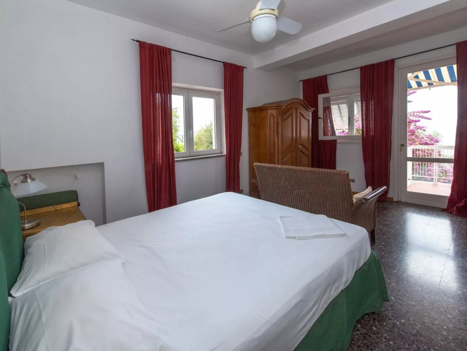 Wohnung mit Parkplatz und Panoramablick-Inside
