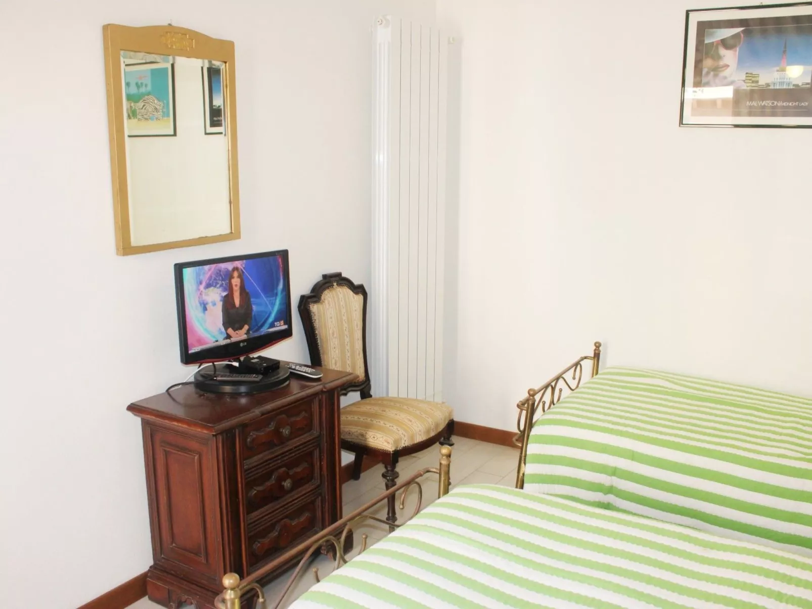 Sehr zentral mit Parkmöglichkeit-Inside