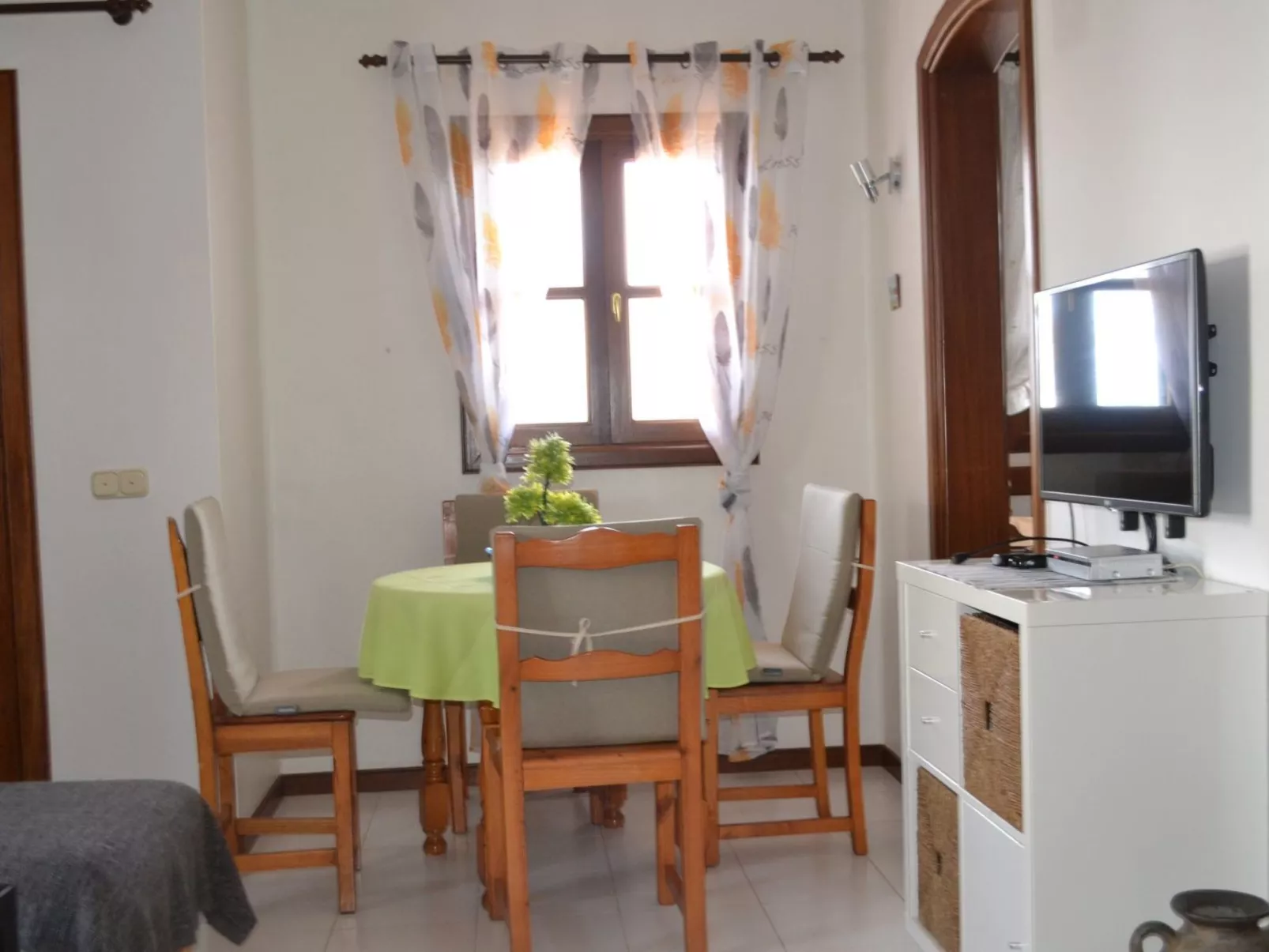 In Playa Honda mit Möblierter Terrasse-Drinnen