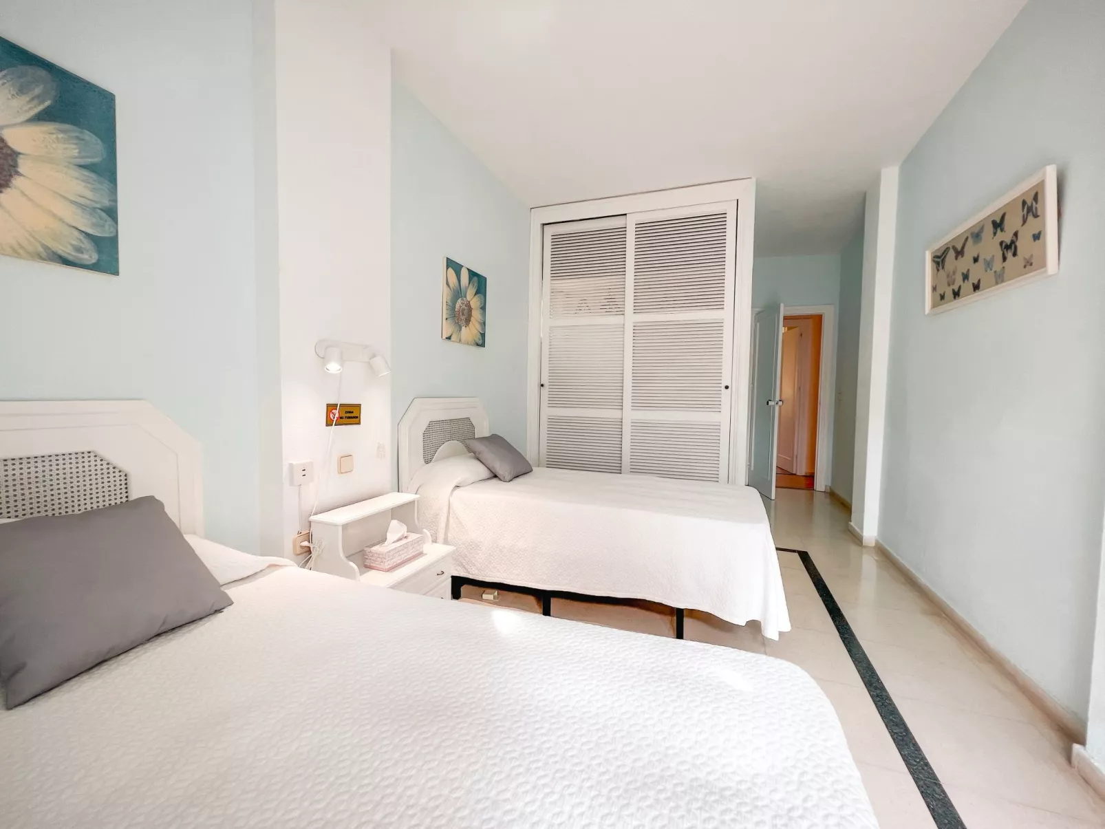 Schöne Villa, großer Pool und Garten-Inside