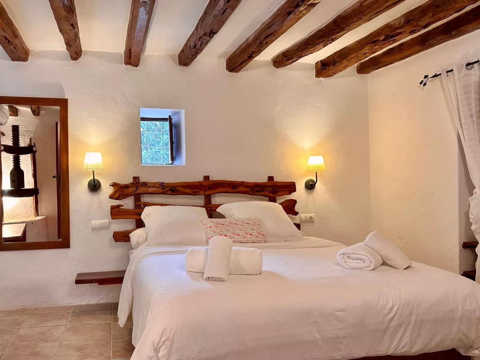 Villa El Palau-Inside