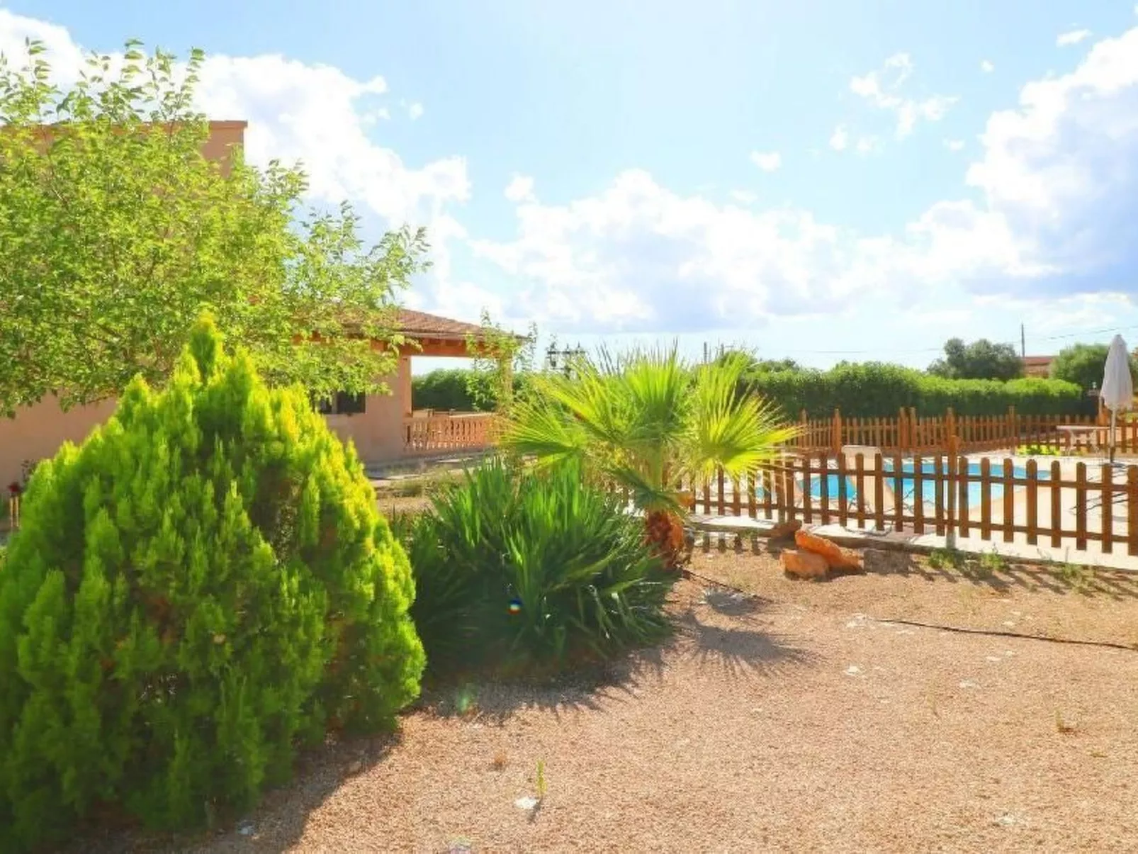 Finca Geco Campos-Outside