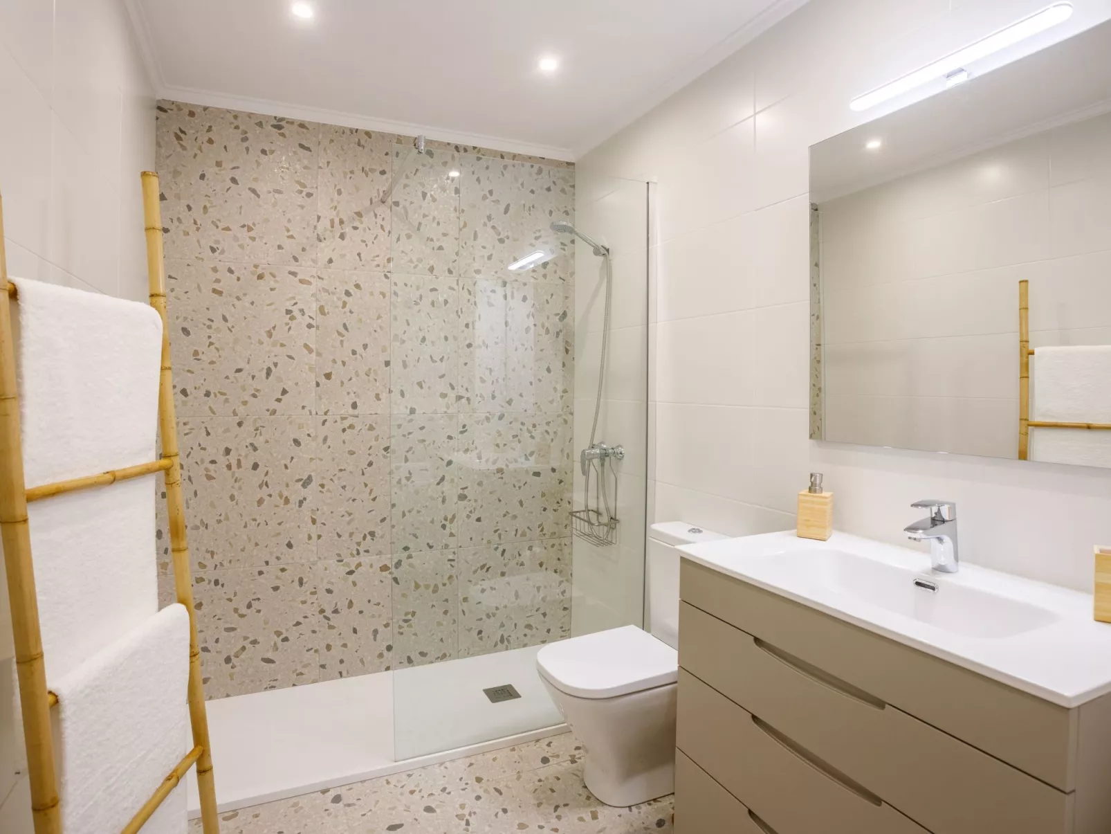  Zaldivar etxea-Inside