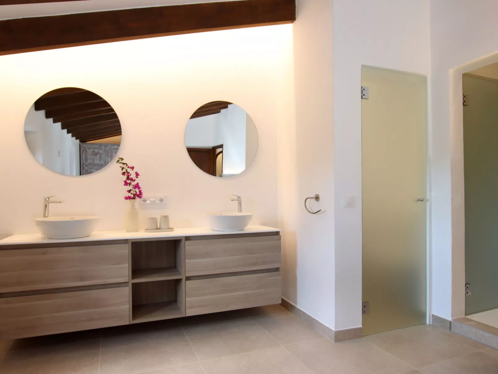 Große Villa auf dem Lande in der Nähe von Pollensa.-Image-tags.info