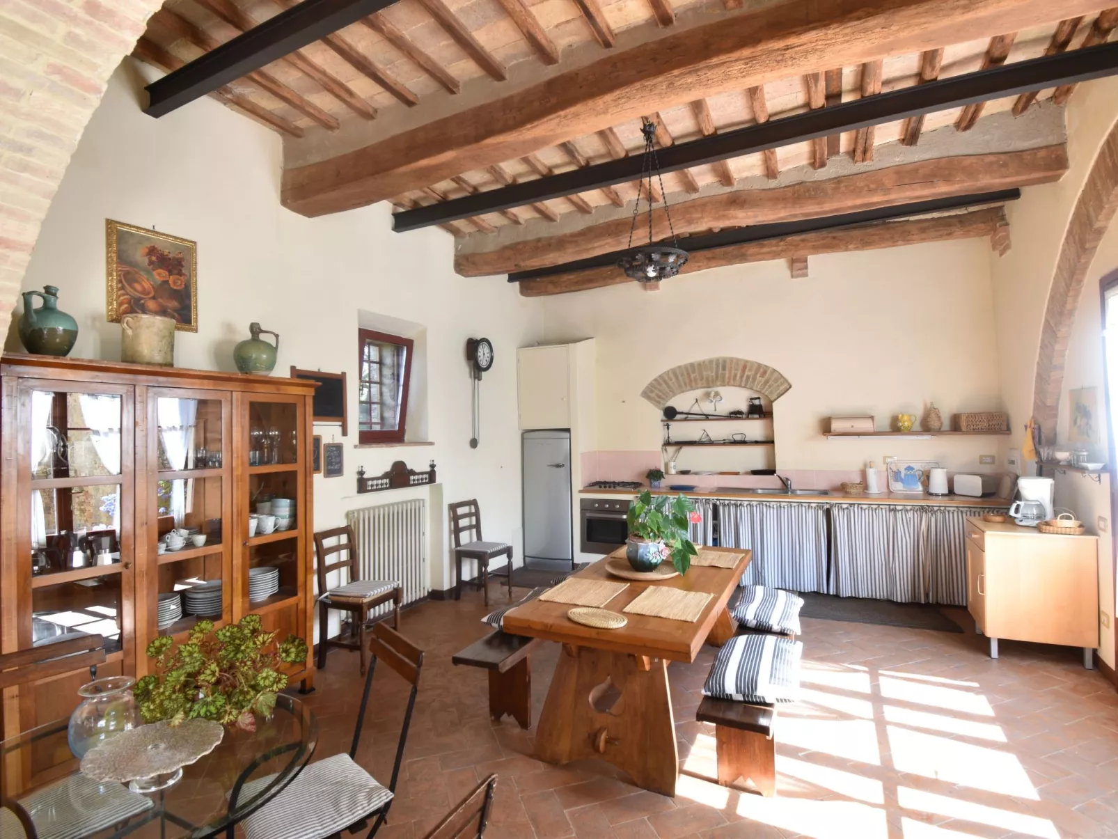 Wohnung in Bauernhaus mit großem Garten, Schwimmbad-Image-tags.info